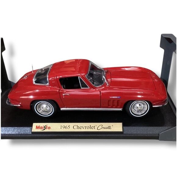 Maisto Special Edition 1965 Chevrolet Corvette 1:18 - Picture 9 of 11